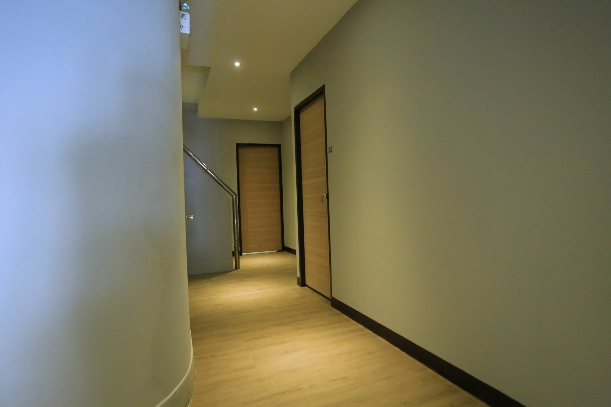 Отель The Mix Bangkok - Silom Экстерьер фото